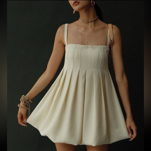 Commense Cream Plated Short Dress - Picture 2 of 6